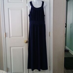 Haani  Woman royal blue  sleeveless maxi dress Sz 2X